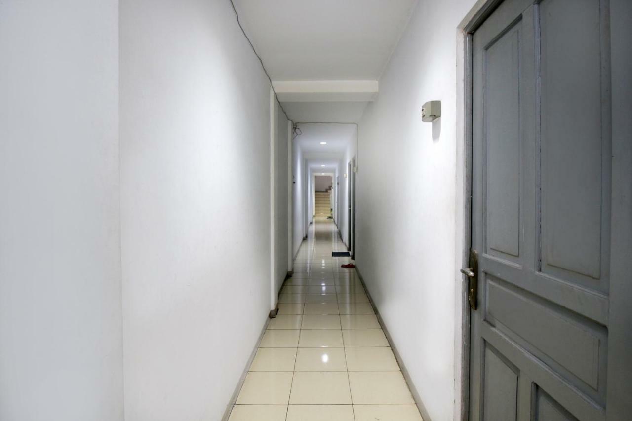 ג'קרטה Rumahku Hayam Wuruk Mitra Reddoorz מראה חיצוני תמונה